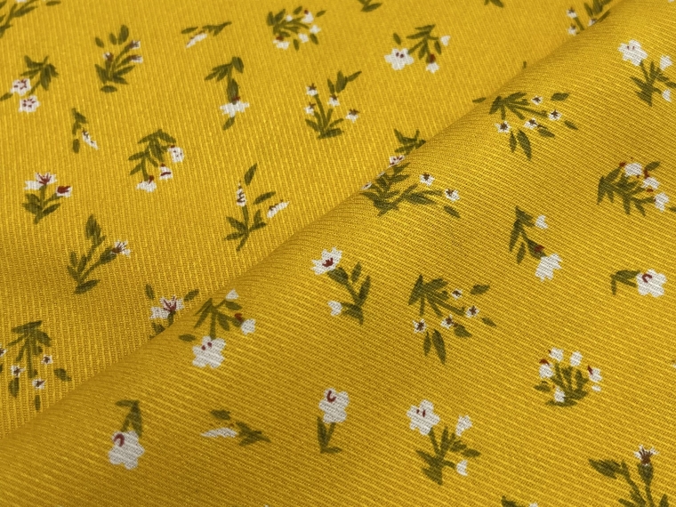 Штапель твил дизайн цветы на желтом