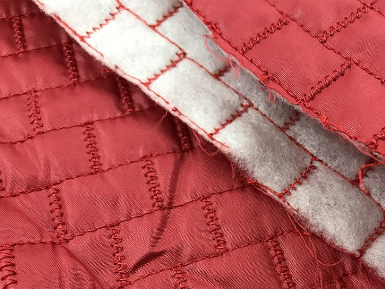 Курточная ткань стеганая красная
