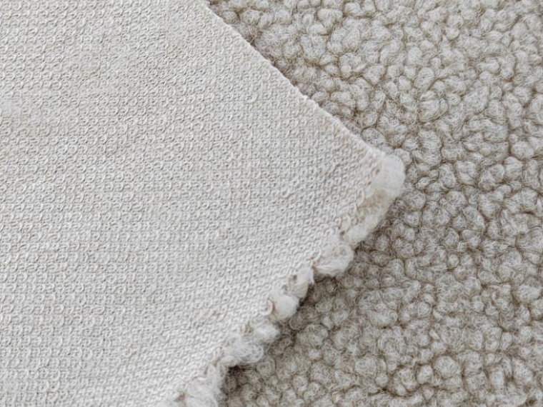 Дубленка светло-коричневый