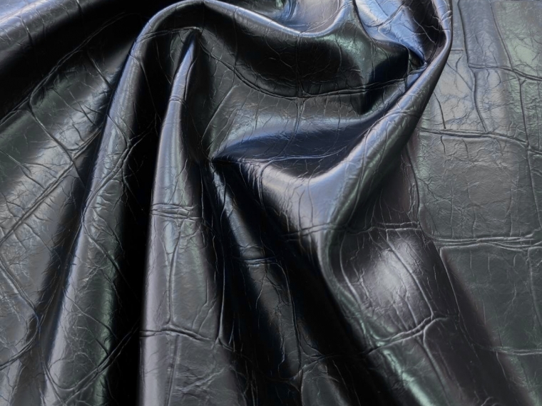 Кожа черный