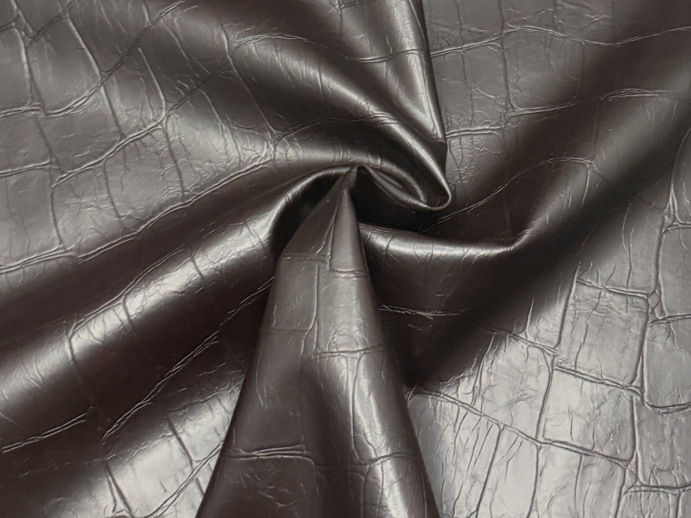 Кожа темно-коричневый