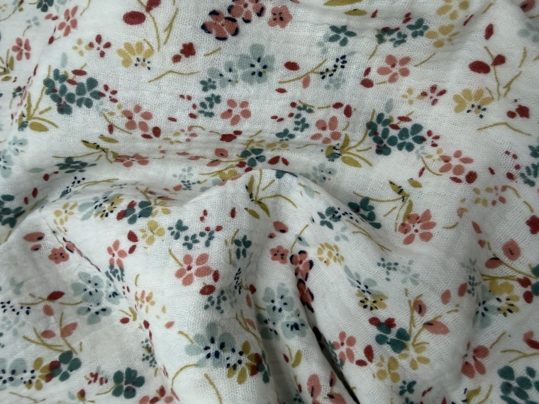 Муслин дизайн цветочки на белом