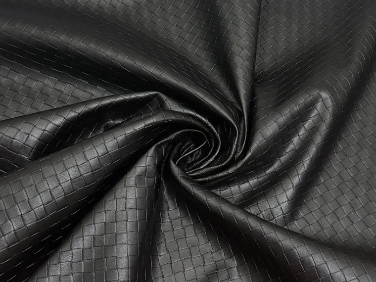 Кожа с ромбами черный