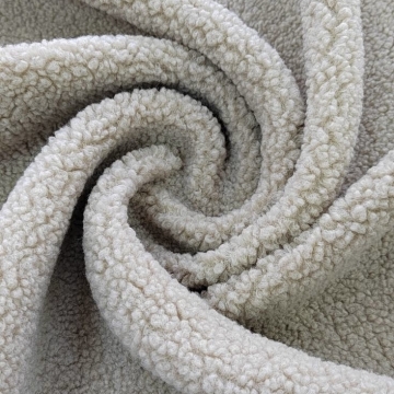 Дубленка светло-коричневый